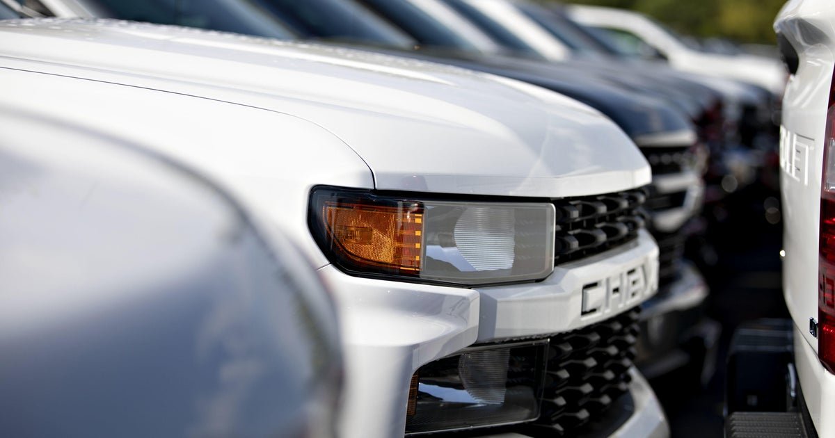 The part of Trump's auto fees, are the US consumers by running to buy cars?