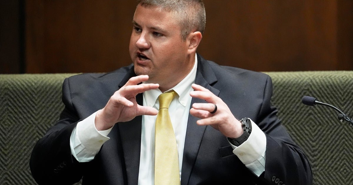Pics of tires tires taken by the Memphis Officer after fatal shot was shared 11 times, the investigator testifies