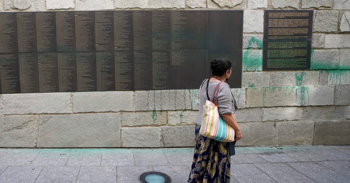 Fool officials revise Vandalism to Memoriali ollocials osocust, 3 yam