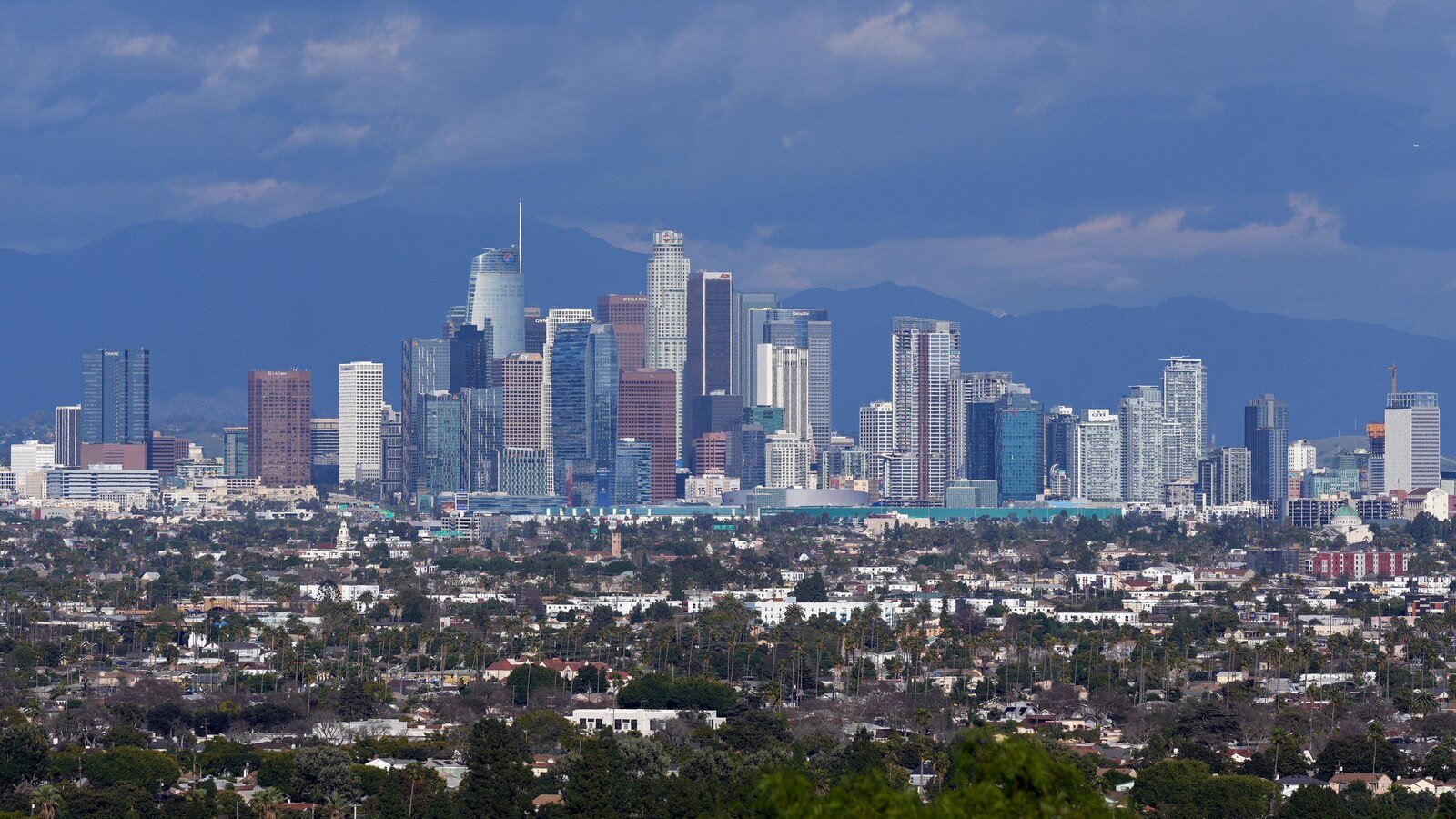 California population has become again in 2024 after a pandemic slump