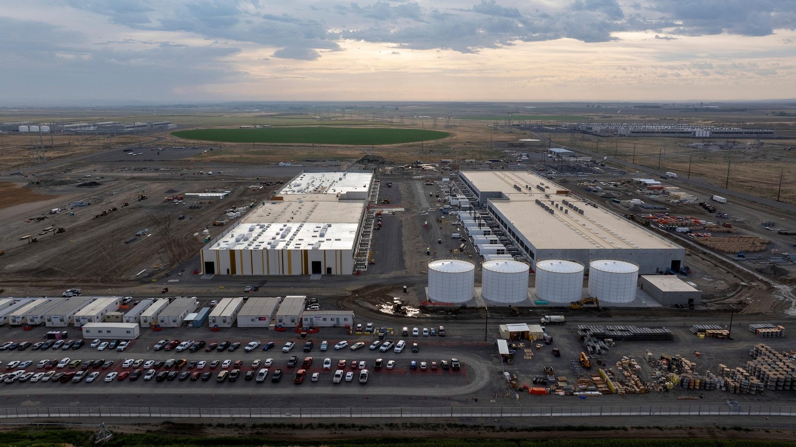 The states are rolling red carriers for data centers. But some legisters are pushing