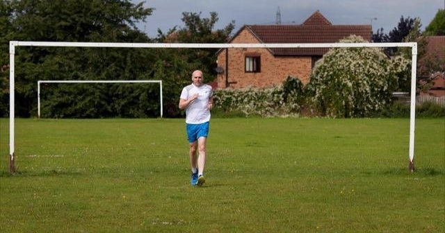 By selling the distance: Runner blind simon Wootcroft
