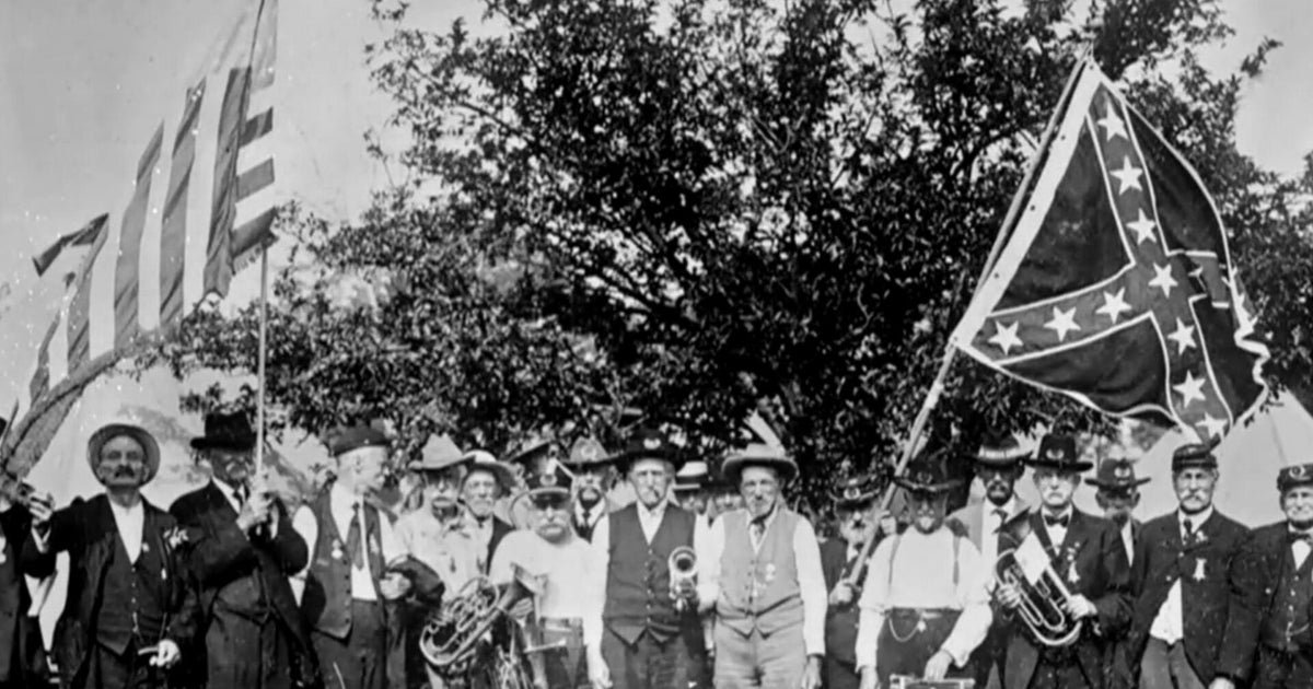 Commemorating Gettysburg battle, drawing the point of the civil war, 162 years later