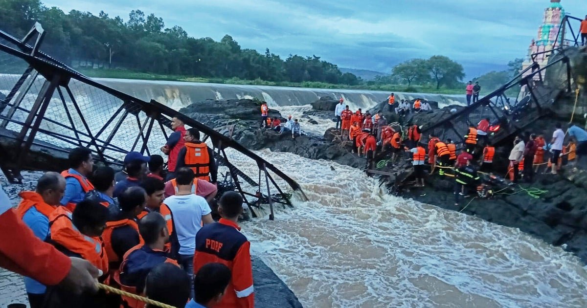 Bridge collapse to the popular tourist destination in India kills at least 2 dead, wounds 32