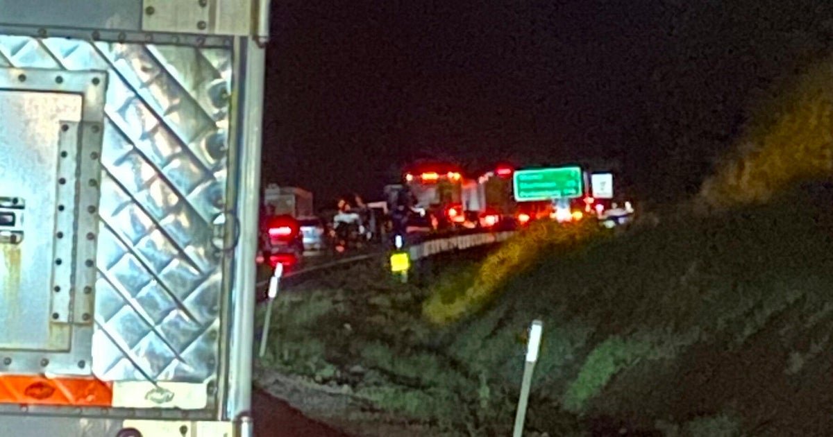 Virginia West virginide strands thousands in highway for more than 8 hours