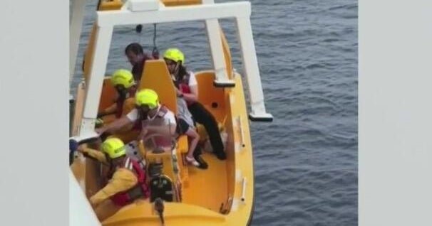 The child fell by Disney Cruise ship returning to the loud Lauderdale, Father jump to save