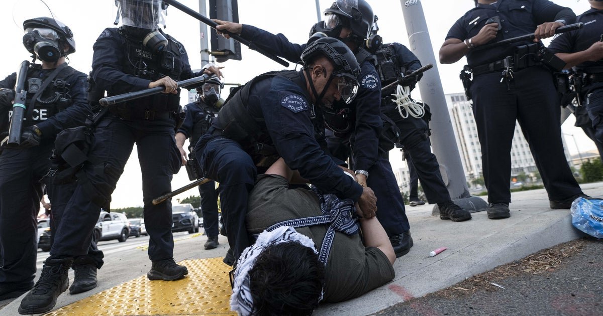 Immigration Protests of Los Angeles continue after the day of ice operations through the city