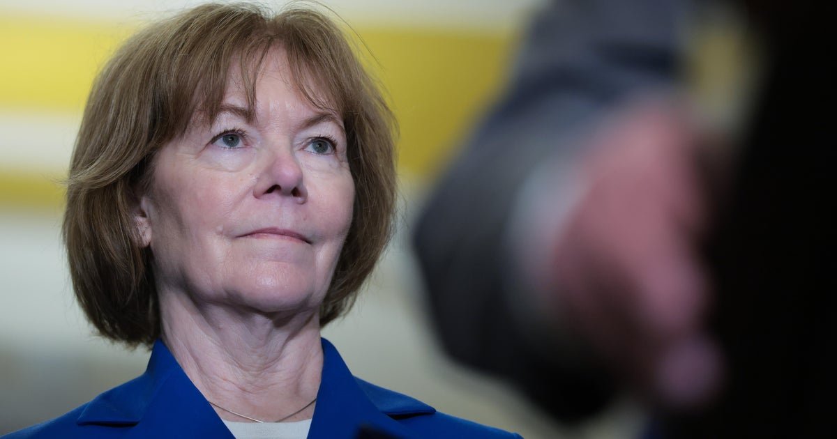 Sen. Tina Smith Confronts Sen. Mike Lee Over "Cruel post" on Mr. Minnesota's guns