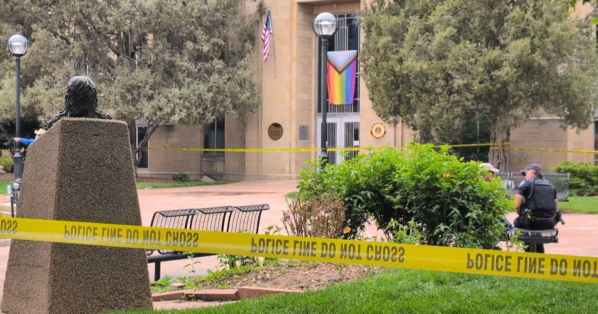 Colorado police that responds to the attack on the Boulder's Mall Tower, multiple injured