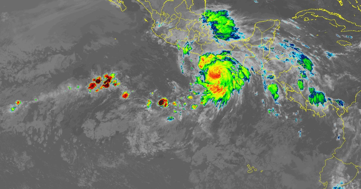 Erective forms of hurricane near Mexico, intensifies quickly in the pacific road