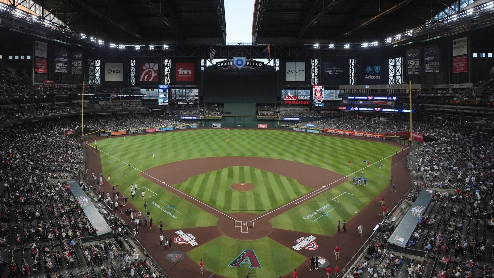 Arizona governor approves up to $ 500m in taxpayer funds to update Diamondbacks home