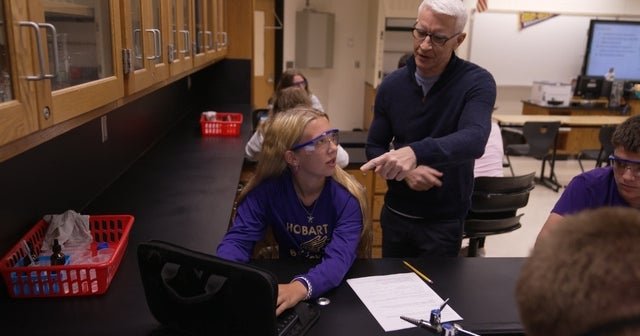 Meeting KhanMigo: The Student Tutor Ai has been tested to school districts | 60 minutes