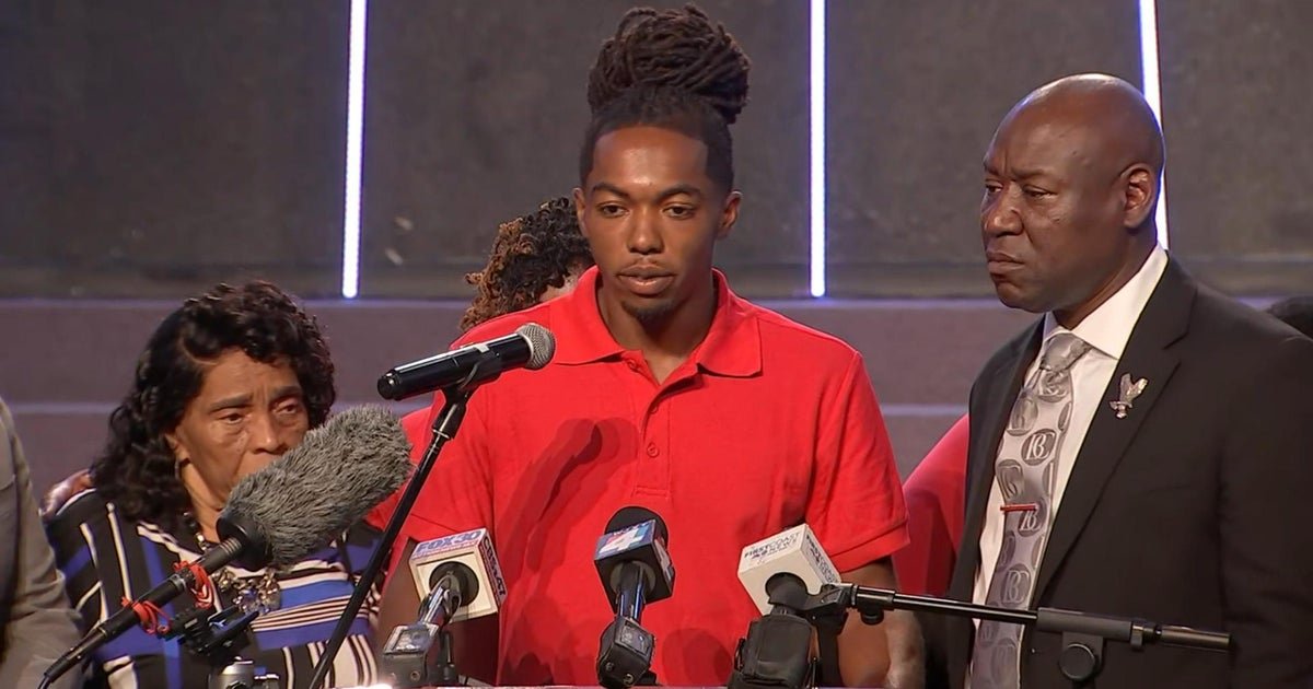 Jacksonville Man beaten by the police during traffic stop says I just wanted answers