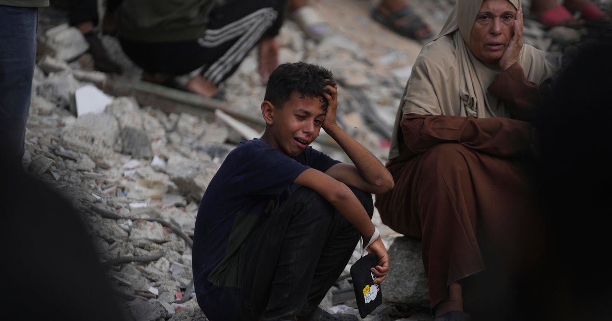 At least 25 Palestinians, some looking for help, killed by the Israelis trees and the strikes in Gaza Amidi Family