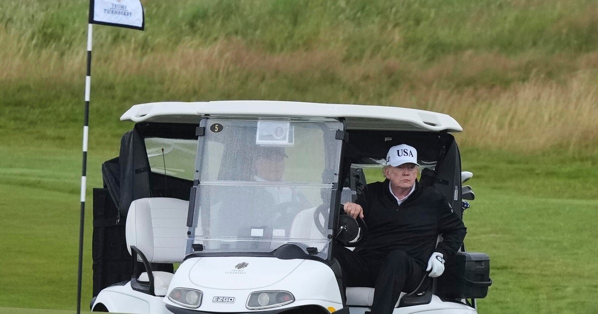 Trump plays golf in Scotland Amid Protests of Nationwide