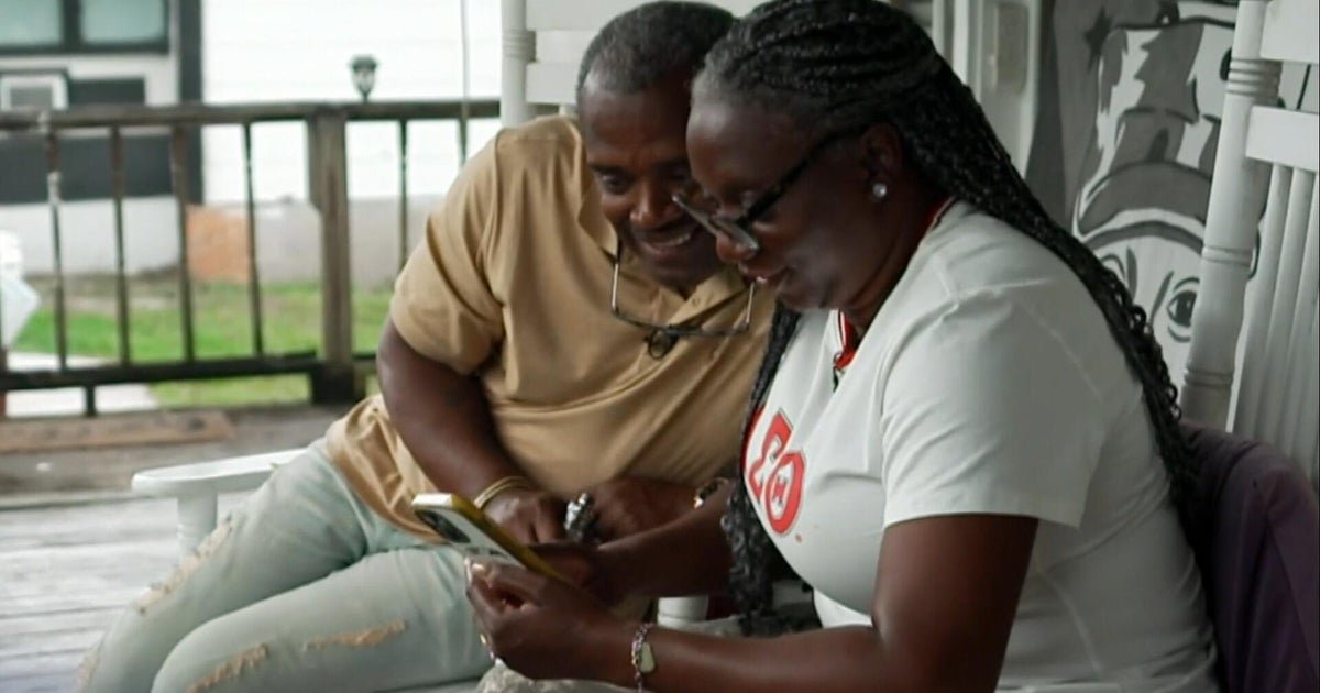 Fallen Soldier's phone with an unsafe records returned to their family