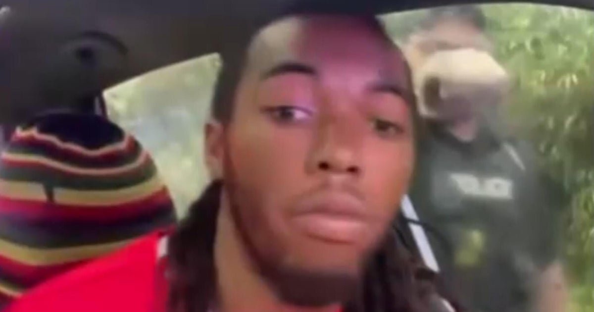 Jacksonville Office Office investigating the official's video that beat the man during the traffic stop