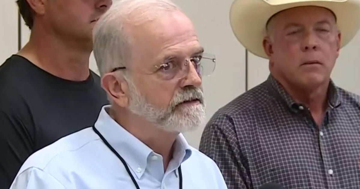 Texas officials continue to avoid questions about emergency alerts while providing the update