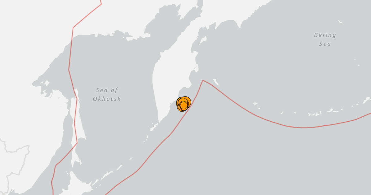 Tsunami threat ends after a big quay that strike the pacific coast of Russia